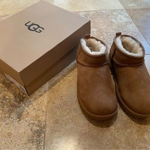 Uggs classic ultra mini